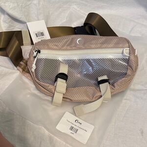 Clear Front Hex Print Waist Bag - brown